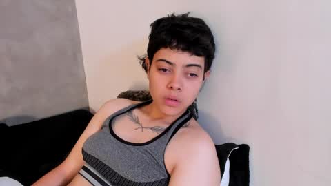 cris sasha online show from April 14, 3:17 am