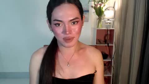 Snapshot of cris_slut08 chatting on October 18, 6:05 am Crisxx online show from October 18, 6:05 am