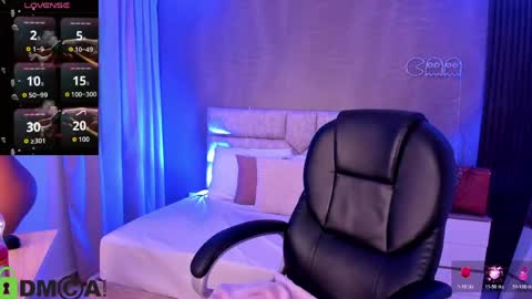 cristal__adams online show from April 6, 12:06 pm