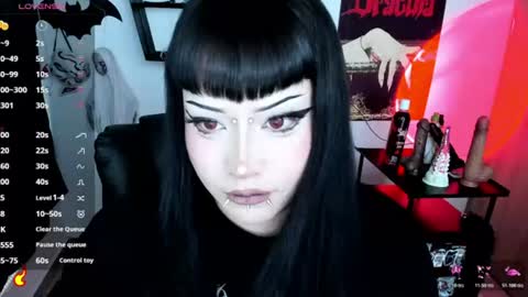 Cris online show from June 25, 9:16 pm