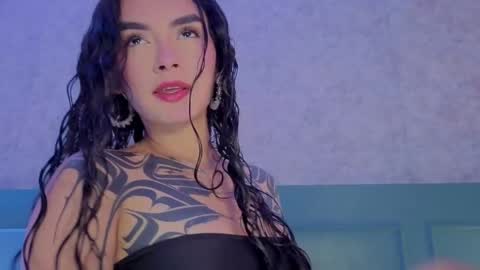 Snapshot of cristal_roberts_ chatting on October 20, 1:03 pm Cristal online show from October 20, 1:03 pm