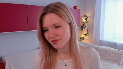 Cristas online show from March 24, 1:16 pm