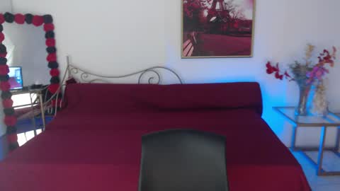 Cristina online show from June 6, 9:43 pm