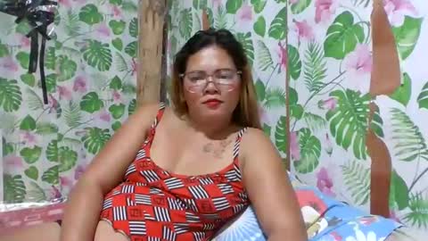 Snapshot of cristine316 chatting on February 28, 6:09 pm cristine316 online show from February 28, 6:09 pm