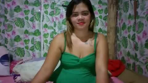 Snapshot of cristine316 chatting on September 24, 8:13 am cristine316 online show from September 24, 8:13 am