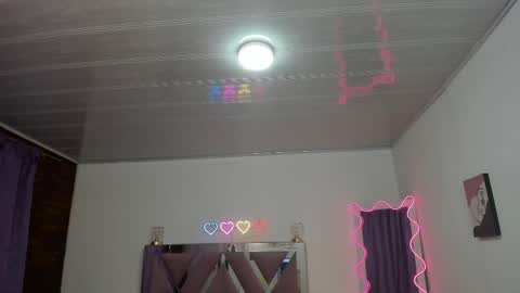 cristy_tay online show from April 4, 11:42 am