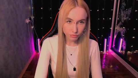 crybambi online show from March 3, 10:21 am