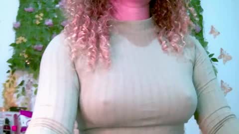 crysrus online show from April 17, 2:02 am