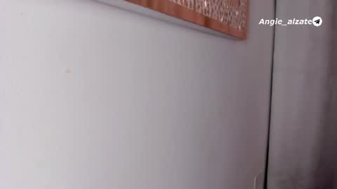 angie  online show from August 7, 3:13 am