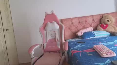 Crystal Blaze online show from October 29, 3:25 pm