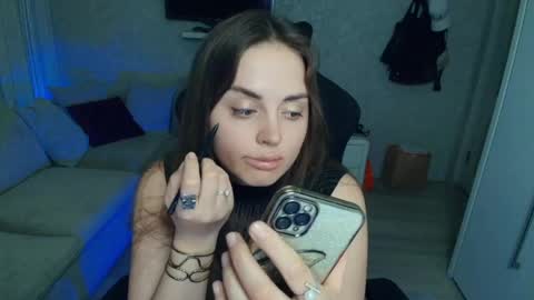 crystalemily online show from April 13, 7:03 pm