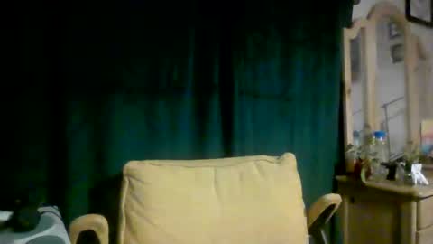 Herekittykitty69 online show from March 19, 1:48 pm