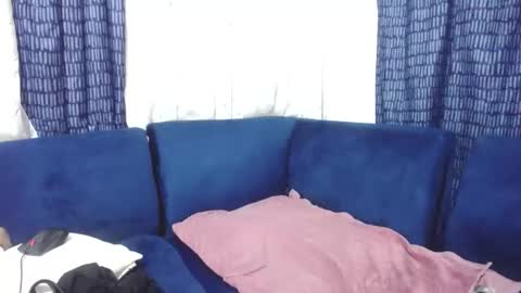 crystaljes online show from February 11, 4:35 pm