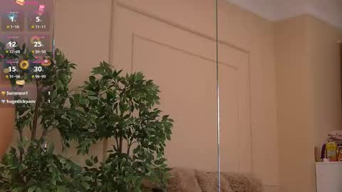 crystallred online show from October 24, 7:04 am