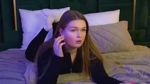 Crystal online show from November 8, 12:10 pm