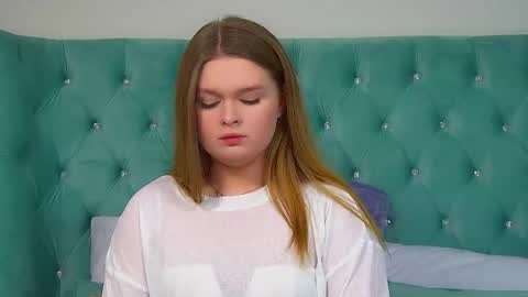 Crystal online show from September 28, 6:02 pm