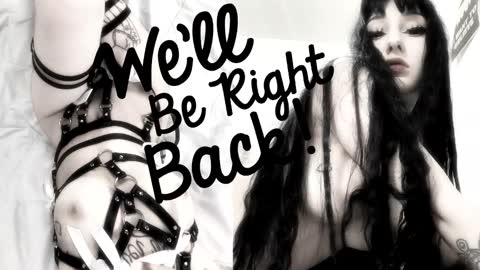 Sasha    Make me moan with patterns   good music here  online show from January 17, 3:58 am