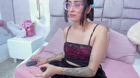 Crystal online show from February 22, 9:48 pm