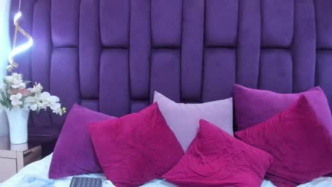 Crystal online show from March 4, 10:49 pm