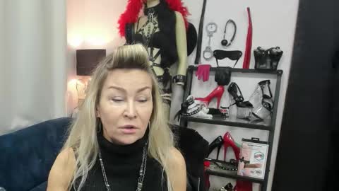 CrystalHotty online show from March 16, 5:21 am