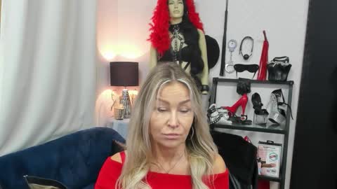 CrystalHotty online show from October 27, 5:36 am