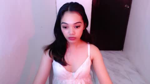 cuddlepunk_bubble online show from June 4, 5:28 pm