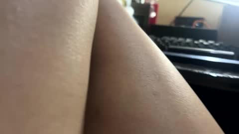 Snapshot of cum_all_over_mmee chatting on February 25, 1:21 pm im KIM new girl to spoil online show from February 25, 1:21 pm