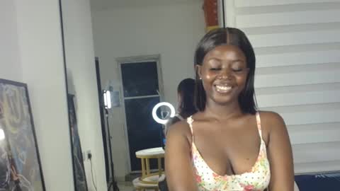 Snapshot of cum_ebony_smile chatting on October 8, 6:34 pm cherry online show from October 8, 6:34 pm