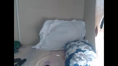 cumcravingss online show from February 5, 7:07 am