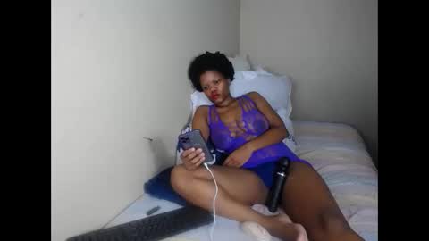 cumcravingss online show from February 15, 10:32 pm