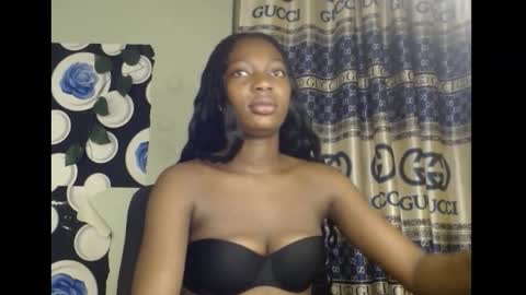 cumebony_petit online show from September 13, 3:14 am