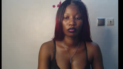 Zara online show from February 22, 7:09 am