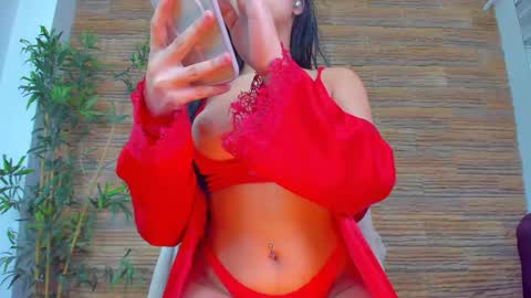 cupcake_izzy online show from January 9, 5:34 am