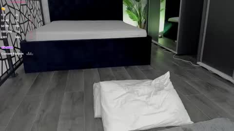 Antonia online show from January 12, 9:25 am