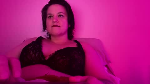 CurvyFlora online show from February 22, 2:50 am