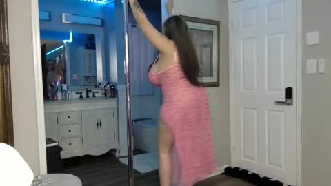 curvyfunlover online show from January 8, 1:48 pm