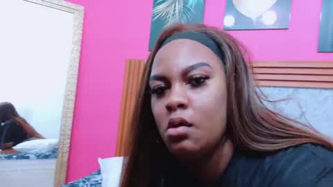 curvyhomebebe online show from March 22, 11:38 am