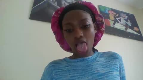 cute annah online show from March 1, 11:39 am