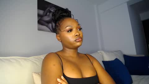 Liya online show from March 2, 1:42 pm