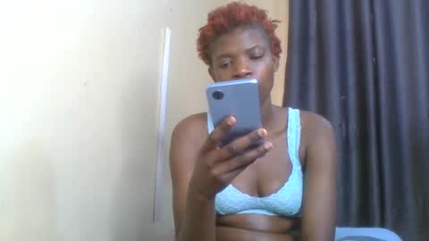 cute_banice online show from December 29, 11:50 am