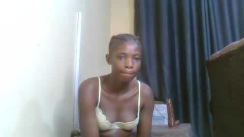 cute_banice online show from January 7, 8:31 pm