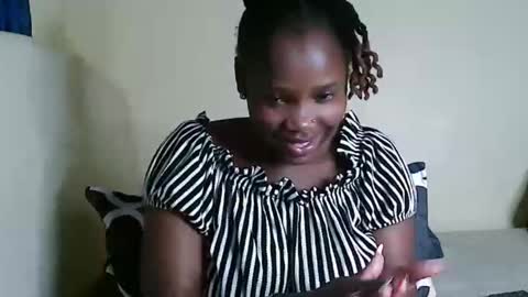 Snapshot of cute_beb2 chatting on January 6, 7:42 am V EE online show from January 6, 7:42 am