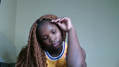 Snapshot of cute_beb2 chatting on February 4, 7:29 am V EE online show from February 4, 7:29 am