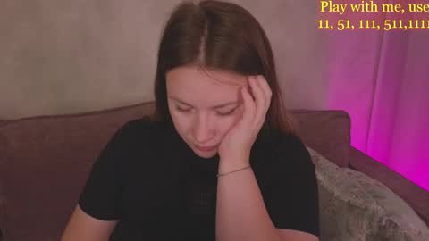 Snapshot of cute_darina chatting on September 22, 6:01 am Everyday stream in the same time online show from September 22, 6:01 am