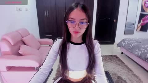 Bella Fox online show from September 15, 1:19 pm