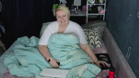 Hanna online show from April 3, 9:46 pm