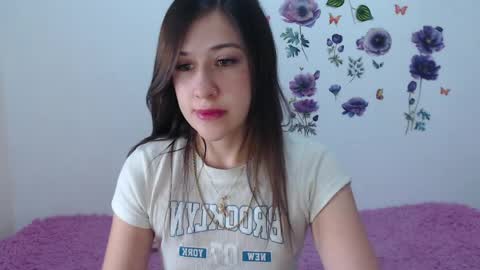 Isabella online show from March 30, 11:15 pm