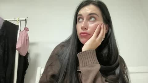 cute_kriss94 online show from November 22, 5:37 pm