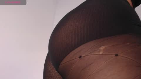 valerie online show from April 21, 8:38 pm