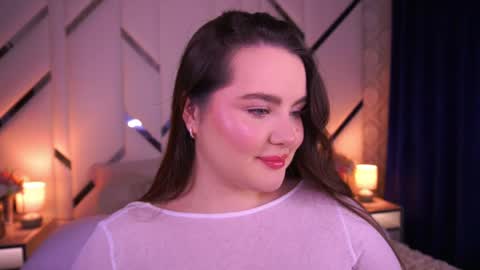 Amber online show from April 11, 11:30 pm